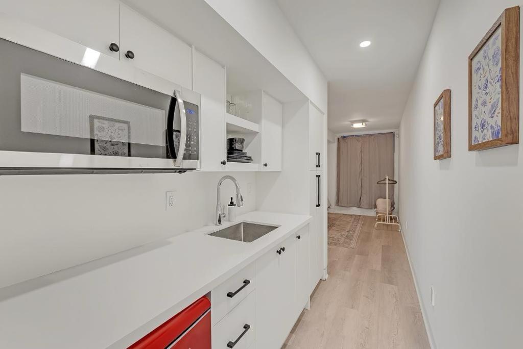 Suite In The Heart Of Downtown Toronto Eksteriør billede