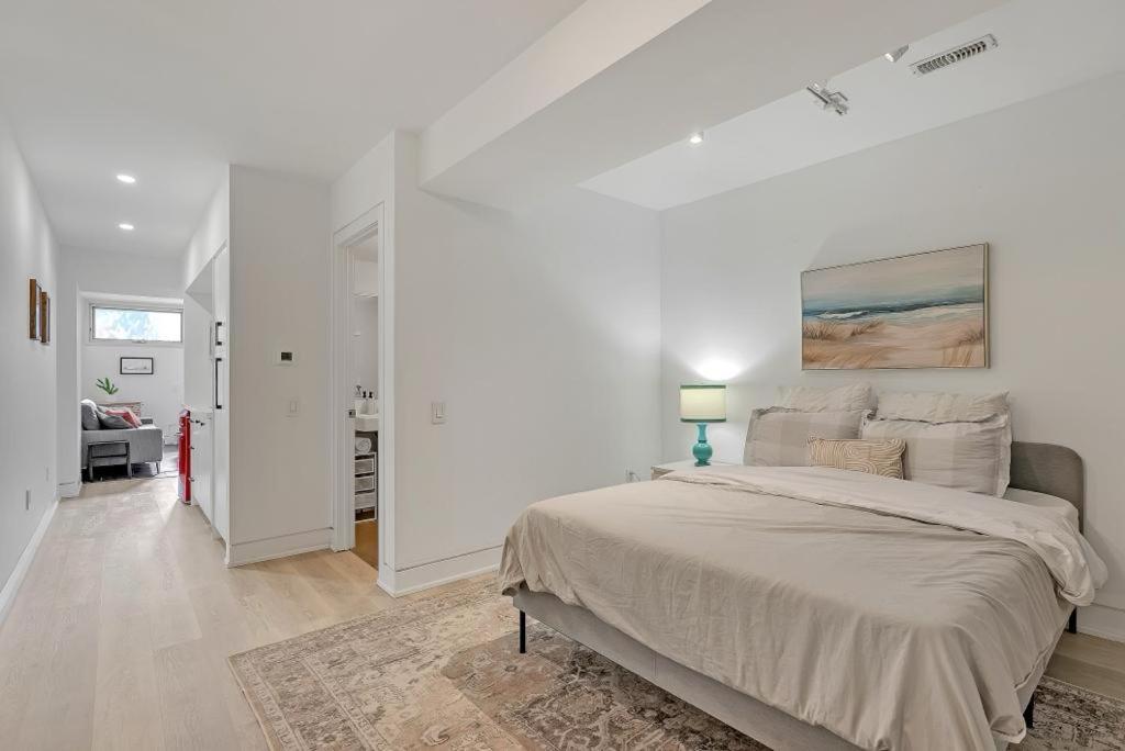 Suite In The Heart Of Downtown Toronto Eksteriør billede